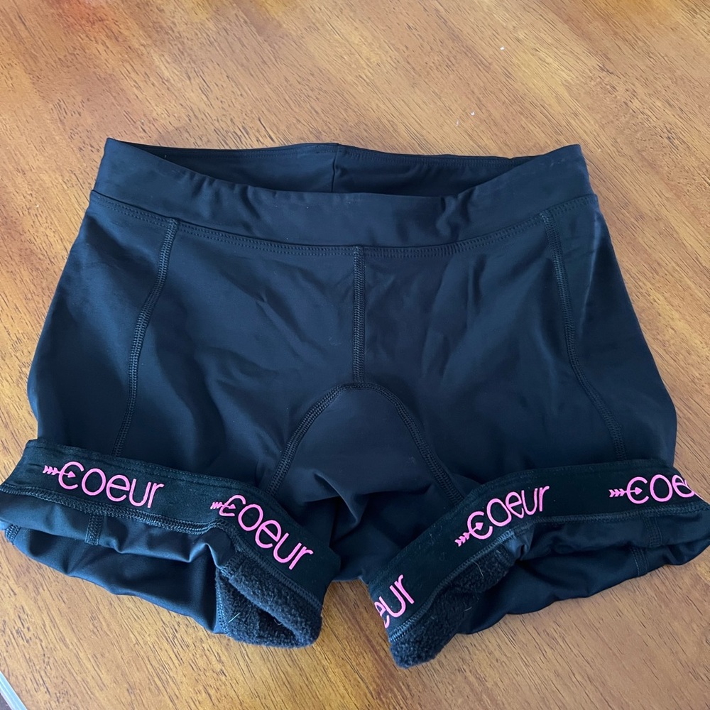 Coeur Women’s Black Tri Shorts - Picture 4 of 4